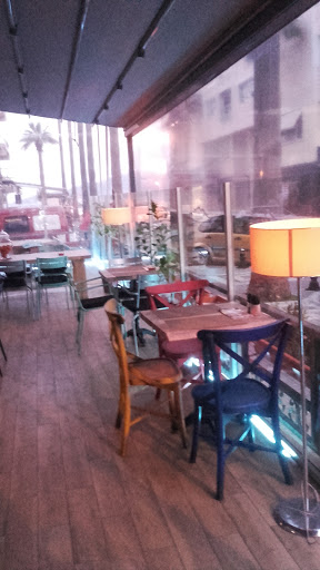 People Fine Dining Cafe & Bar