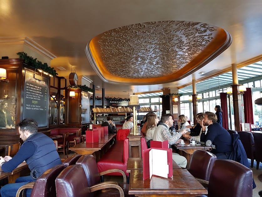 Café Panis. à Paris