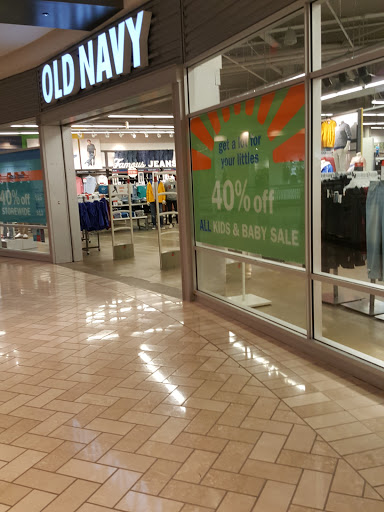 Clothing Store «Old Navy», reviews and photos, 1961 Chain Bridge Rd, McLean, VA 22102, USA
