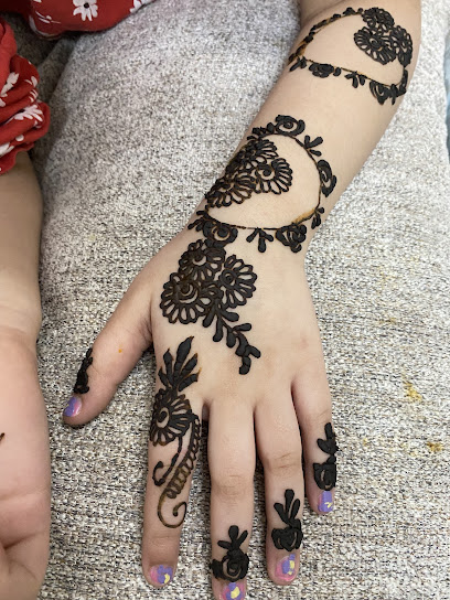 Mehndi designer