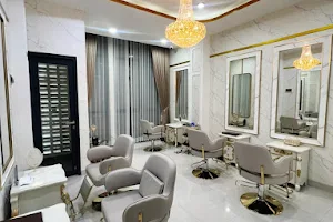 Ayra Salon & Beauty Bar BSD image