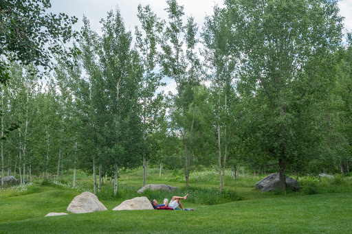 Live Music Venue «Benedict Music Tent and Harris Concert Hall», reviews and photos, 960 N 3rd St, Aspen, CO 81611, USA