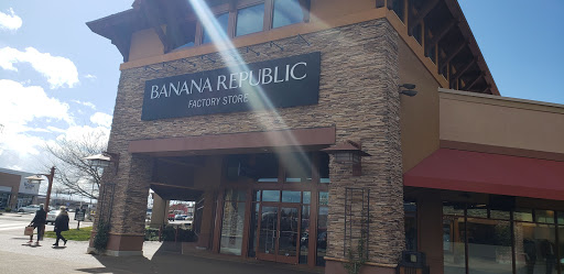 Clothing Store «Banana Republic», reviews and photos, 1001 N Arney Rd, Woodburn, OR 97071, USA