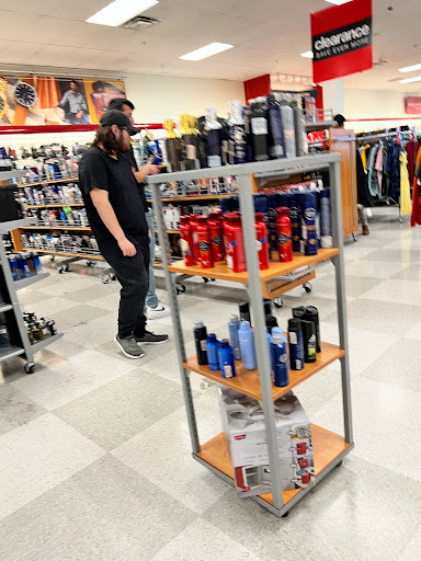 Department Store «T.J. Maxx & HomeGoods», reviews and photos, 103 S Mt Juliet Rd #610, Mt Juliet, TN 37122, USA