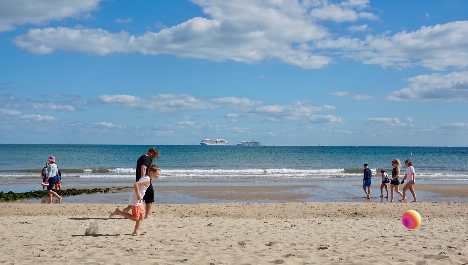 Foto van Canford Cliffs Beach - populaire plek onder ontspanningskenners