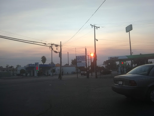 Donut Shop «Donut Queen», reviews and photos, 1733 W Olive Ave, Fresno, CA 93728, USA