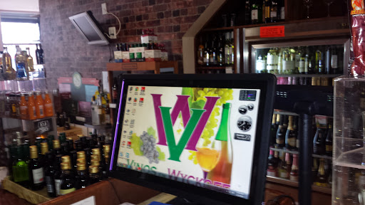 Liquor Store «B&S WINE AND SPIRITS», reviews and photos, 152 Wyckoff Ave, Brooklyn, NY 11237, USA