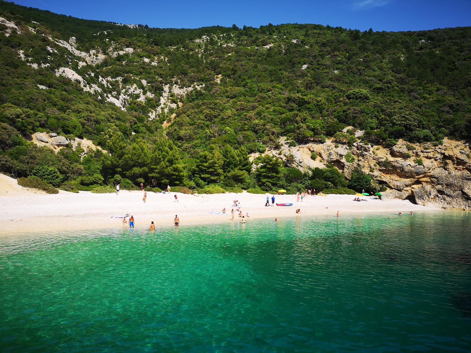 Blue Cave beach的照片 带有小海湾