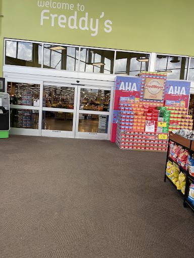 Grocery Store «Fred Meyer», reviews and photos, 12221 120th Ave NE, Kirkland, WA 98034, USA