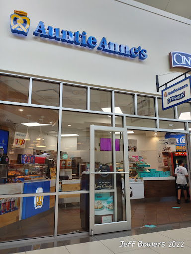 Outlet Mall «Tanger Outlet Foxwoods», reviews and photos, 455 Trolley Line Blvd, Mashantucket, CT 06338, USA