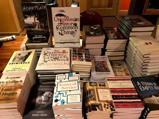 Book Store «Winchester Book Gallery», reviews and photos, 185 N Loudoun St, Winchester, VA 22601, USA