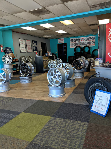Tire Shop «Bingo Tires & Auto Repair», reviews and photos, 4026 N Tryon St, Charlotte, NC 28206, USA
