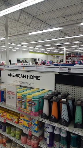 Office Supply Store «Staples», reviews and photos, 4350 Mahoney Dr, Peru, IL 61354, USA