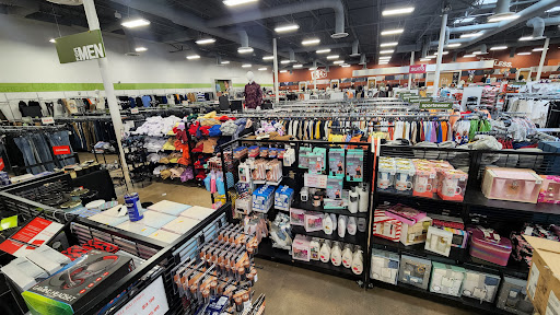 Clothing Store «K&G Fashion Superstore», reviews and photos, 3300 N Central Expy, Plano, TX 75074, USA