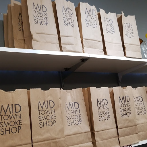 Tobacco Shop «Midtown Smoke Shop», reviews and photos, 3503 NE 2nd Ave, Miami, FL 33137, USA