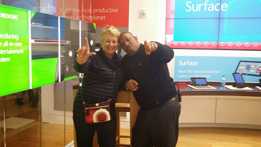 Electronics Store «Microsoft Store - The Westchester», reviews and photos, 125 Westchester Ave, White Plains, NY 10601, USA