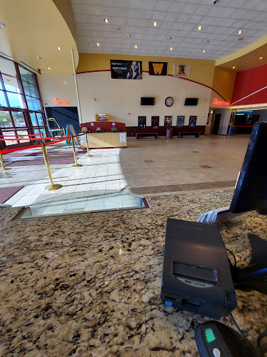 Movie Theater «Goodrich Kalamazoo 10», reviews and photos, 820 Maple Hill Dr, Kalamazoo, MI 49009, USA