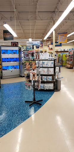 Pet Supply Store «Petco Animal Supplies», reviews and photos, 5047 E Marketplace Dr, Flagstaff, AZ 86004, USA