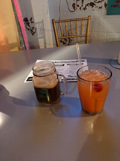 Restaurant «Stickyz Rock-n-Roll Chicken Shack», reviews and photos, 107 River Market Ave, Little Rock, AR 72201, USA