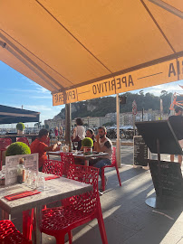 Atmosphère du Restaurant italien Posto 17 - Le Port à Nice - n°2