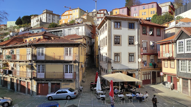 Rua de Miragaia 123, 4050-064 Porto, Portugal