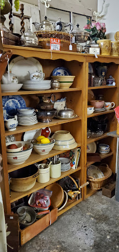 Antique Store «M & M Antiques & Collectibles», reviews and photos, 123 N Lewis St, Monroe, WA 98272, USA