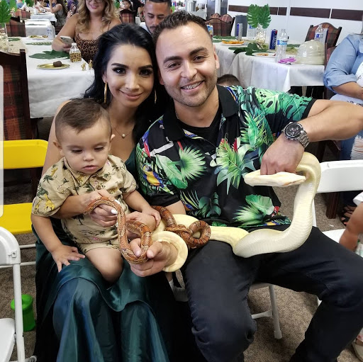 Reptile Store «Paramount Pet Entertainment - Reptile Parties & more!», reviews and photos, 8055 Rosecrans Ave #107, Paramount, CA 90723, USA