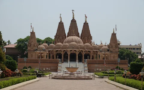 Akshar Purushottam Swami Narayan Temple Sankari image