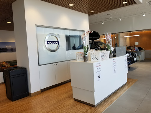 Car Dealer «Patrick Dealer Group», reviews and photos, 526 Mall Dr, Schaumburg, IL 60173, USA