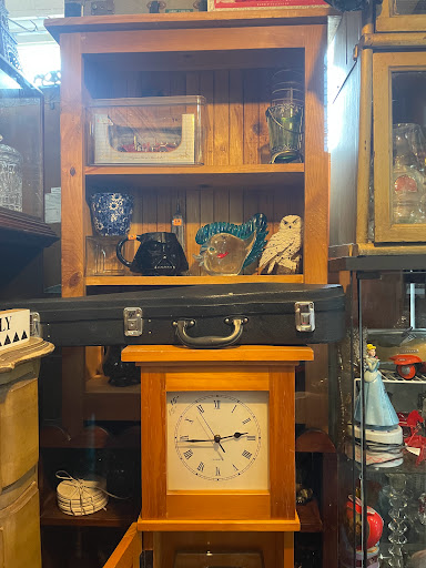 Thrift Store «Olympic Thrift Store», reviews and photos, 4011 E Olympic Blvd, Los Angeles, CA 90023, USA