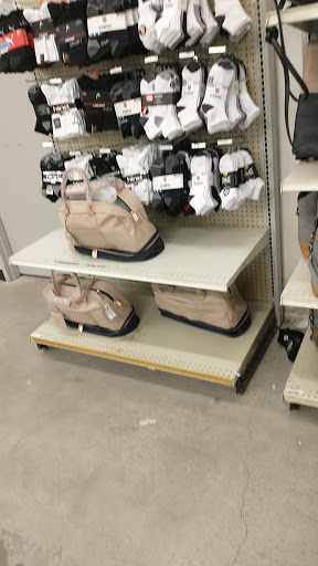 Discount Store «Bargain Hunt», reviews and photos, 690 N Riverside Dr, Clarksville, TN 37040, USA