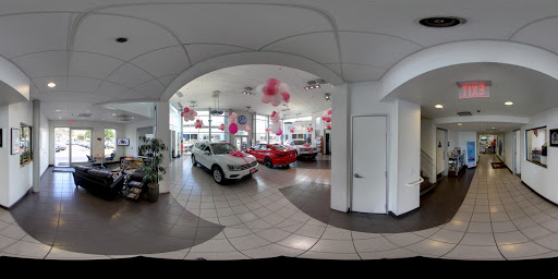 Volkswagen Dealer «Neftin Westlake Volkswagen», reviews and photos, 3550 Auto Mall Dr, Thousand Oaks, CA 91362, USA