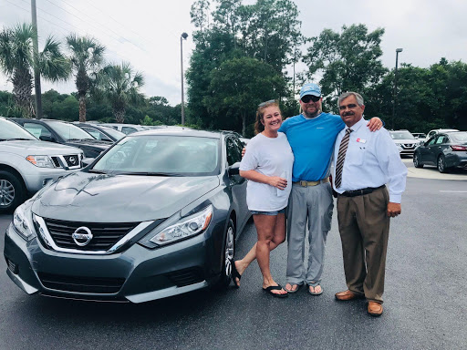 Used Car Dealer «Coastal Nissan», reviews and photos, 8519 Ocean Hwy, Pawleys Island, SC 29585, USA
