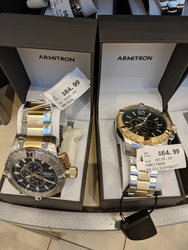 Department Store «Century 21 Department Store», reviews and photos, 61-35 Junction Blvd, Rego Park, NY 11374, USA