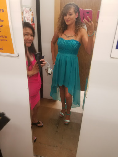 Thrift Store «Thrift Town», reviews and photos, 6328 Fair Oaks Blvd, Carmichael, CA 95608, USA