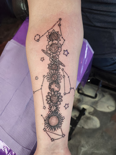 Explore kentucky tattoo ideas, creative tattoo ideas in Davenport, available at Darkside Art Co.
