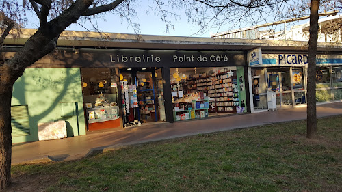 Librairie Point de Côté - Point Central à Suresnes