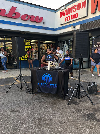 Liquor Store «Madison Food Wine & Spirits», reviews and photos, 3900 W Madison St, Chicago, IL 60624, USA