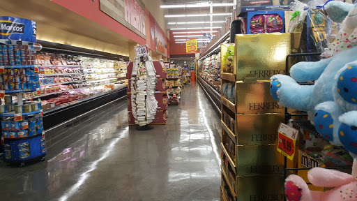 Grocery Store «Superior Grocers», reviews and photos, 11202 Crenshaw Blvd, Inglewood, CA 90303, USA