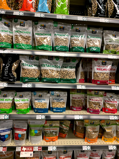 Grocery Store «Whole Foods Market», reviews and photos, 801 E Lamar Blvd, Arlington, TX 76011, USA