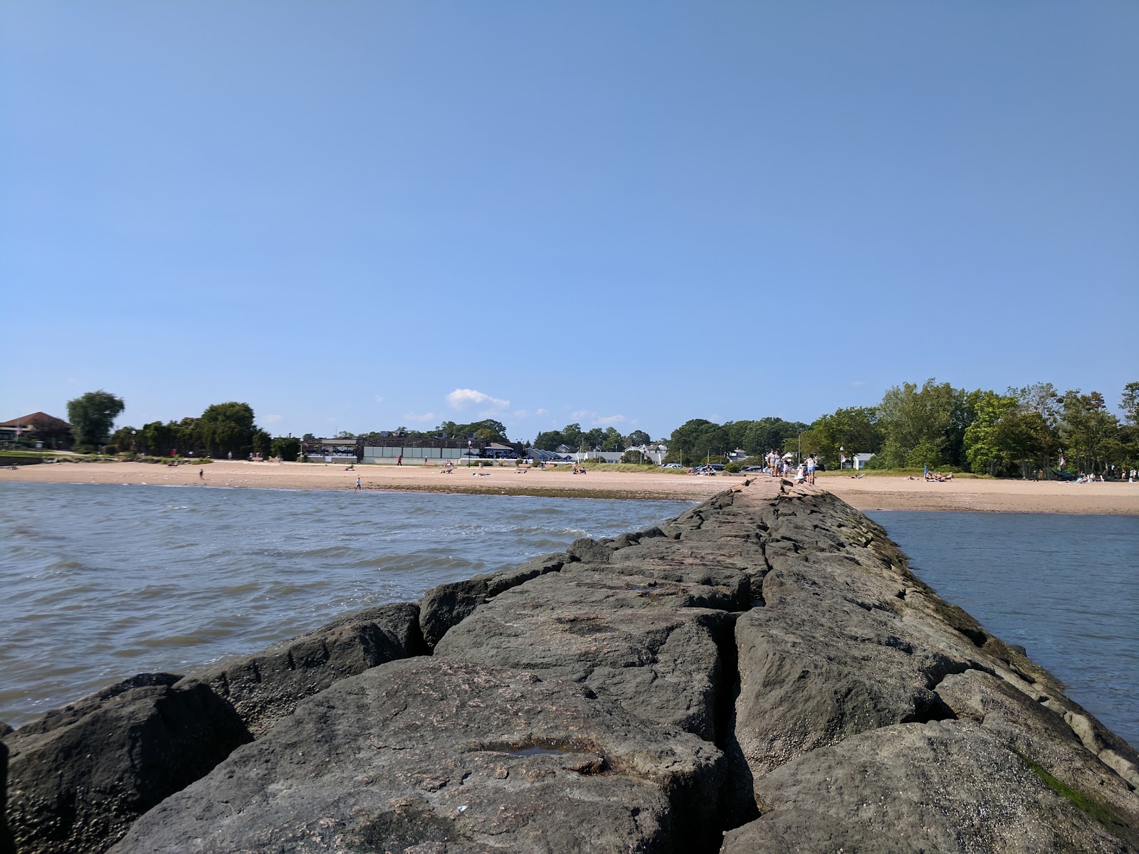 Foto de West Haven beach e o assentamento