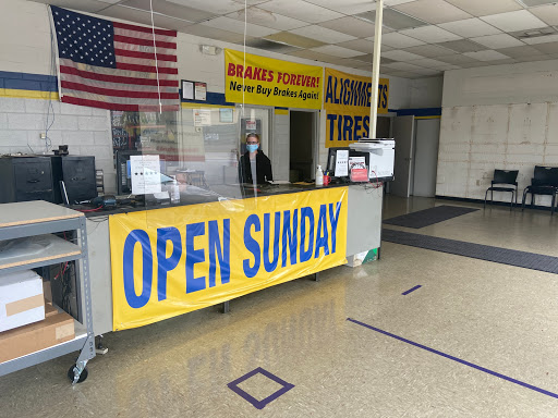 Auto Repair Shop «Tread Quarters Discount Tire», reviews and photos, 1105 Dam Neck Rd, Virginia Beach, VA 23454, USA