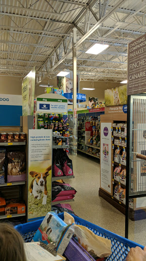 Pet Supply Store «PetSmart», reviews and photos, 730 S Sepulveda Blvd, El Segundo, CA 90245, USA