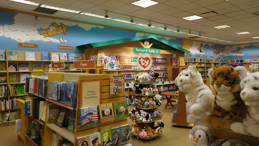 Book Store «Barnes & Noble», reviews and photos, 710 County Hwy 10, Blaine, MN 55434, USA