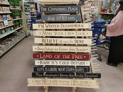 Home Goods Store «Christmas Tree Shops», reviews and photos, 15 Stockwell Dr, Avon, MA 02322, USA