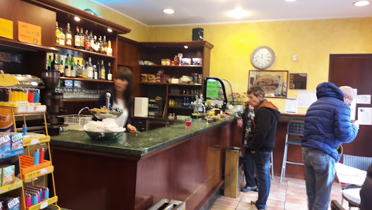 Bar Piave Via Varese, 63, 21013 Gallarate VA, Italia