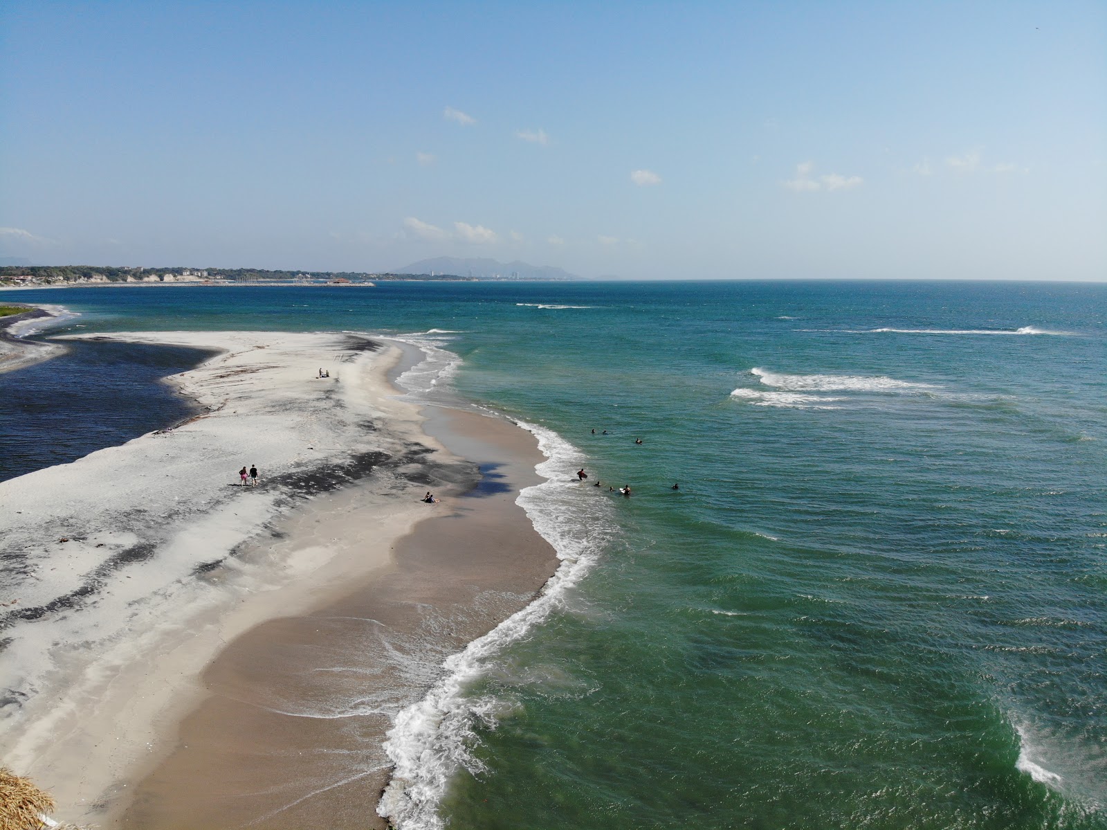 Rio Mar Beach的照片 带有碧绿色纯水表面