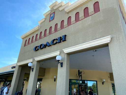 Shopping Mall «Hagerstown Premium Outlets», reviews and photos, 495 Premium Outlets Blvd, Hagerstown, MD 21740, USA