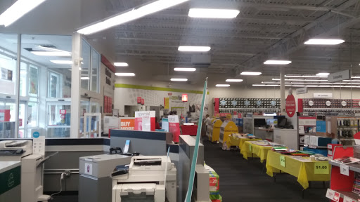 Office Supply Store «Staples», reviews and photos, 41 Nashua Rd, Londonderry, NH 03053, USA