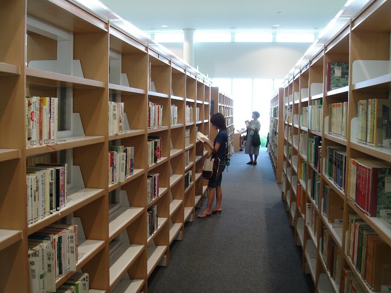 八王子市 中央図書館 東京都八王子市千人町 公立図書館 図書館 グルコミ